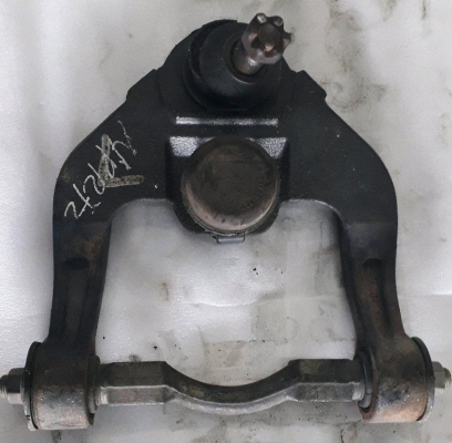 ISUZU NPR71/72 UPPER ARM