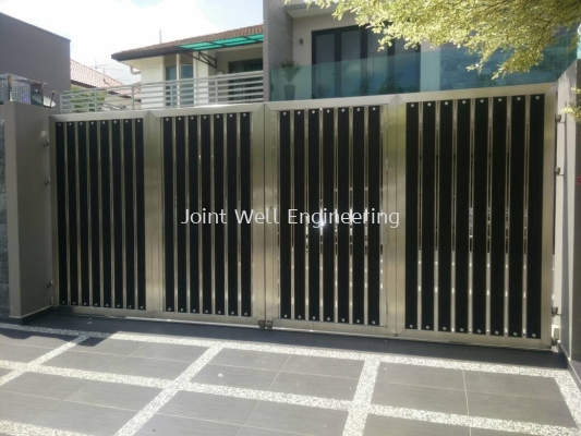 Steel Design Main Gate