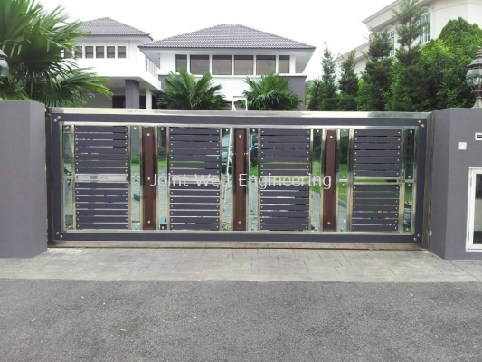 Steel Design Main Gate