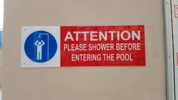 Swimming pool sign