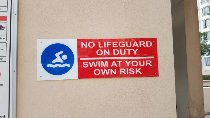 Swimming pool sign