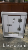 STAINLESS STEEL ACCESSORIES+ SOLID COLOR SAMPLE TOILET CUBICLE