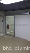  AUTOMATIC SLIDING DOOR