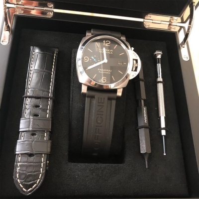 Panerai PAM1312 44mm Automatic Watch