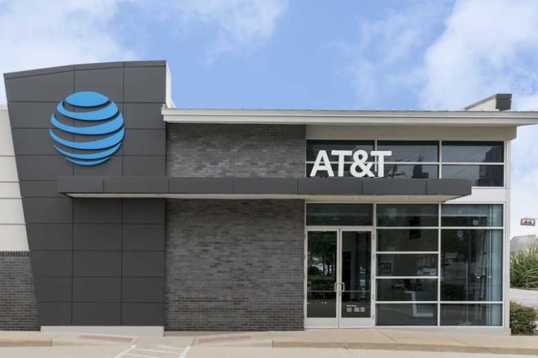 AT&T launches 5G mobile network in seven more cities