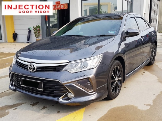 TOYOTA CAMRY 2012 - 2018 = INJECTION DOOR VISOR WITH STAINLESS STEEL LINING