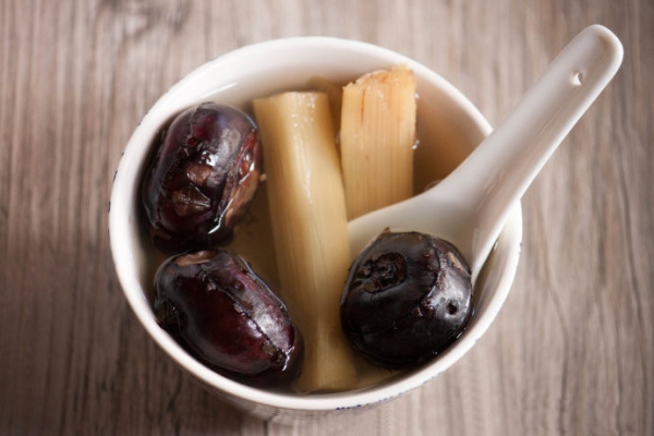 Water Chestnuts & Sugar Cane