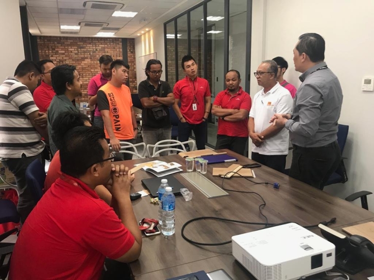 Technical Training with Sunsuria Staff