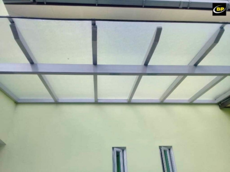 To supply & installation tempered glass awning job at kempas , skudai