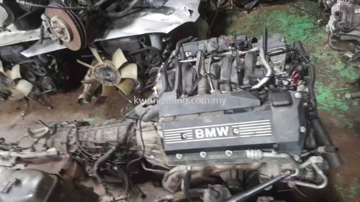 BMW X5 E53 4.4 Engine