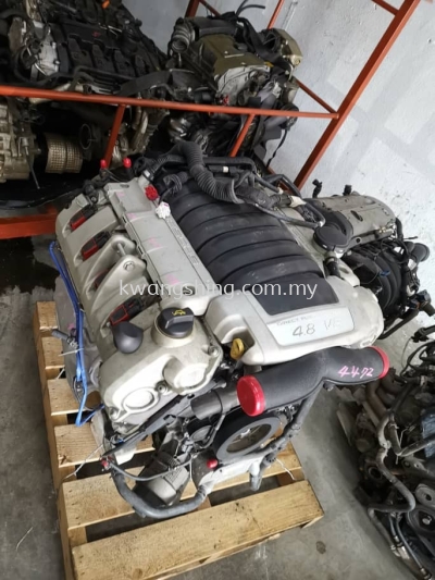 Porsche Cayenne 957 4.8. Engine