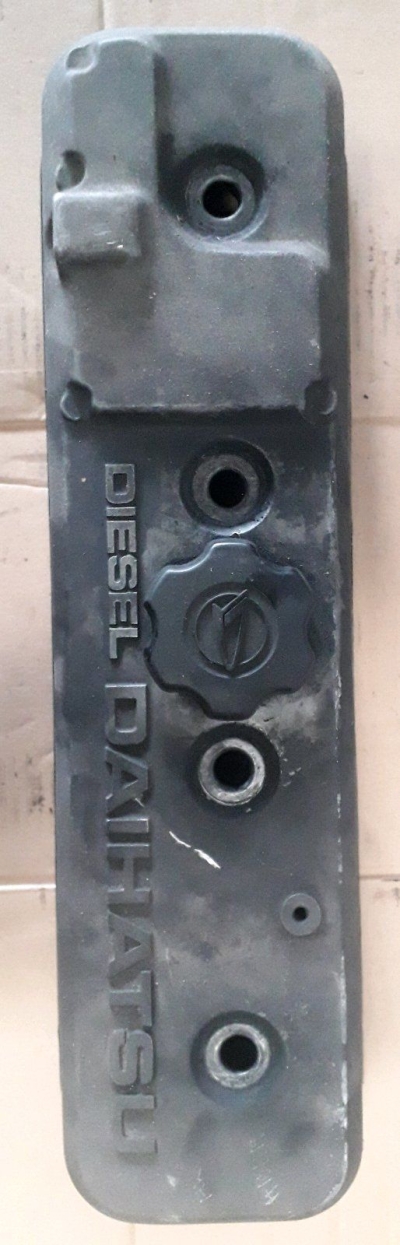 DAIHATSU DL VALVE COVER