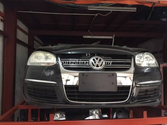 Volkswagen MK5 Half Cut