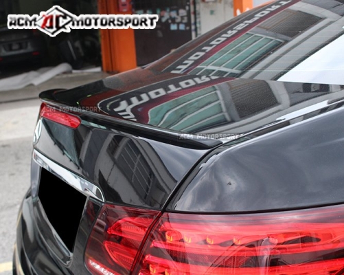 W207 Rear Trunk Spoiler 