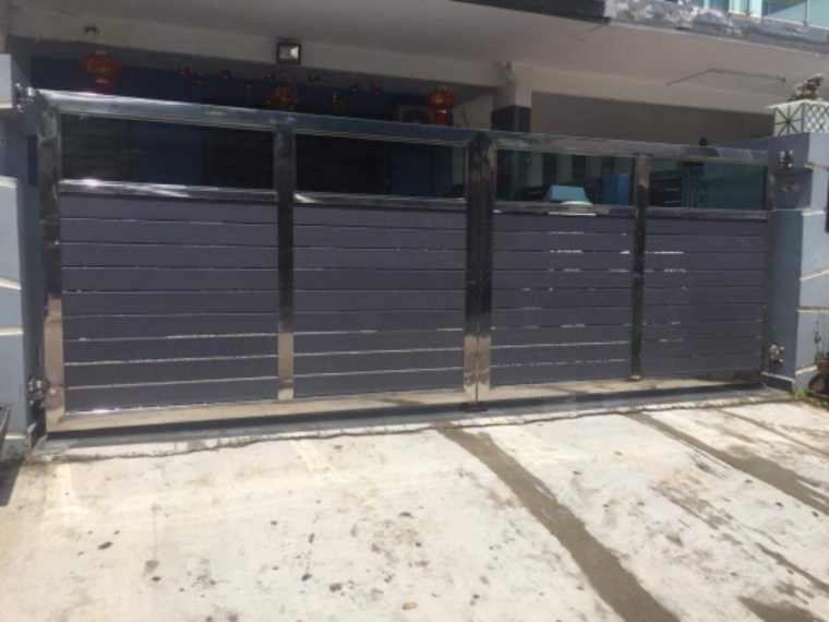 Installation stainless steel & aluminum wood gate door Installation stainless steel & aluminum wood gate door