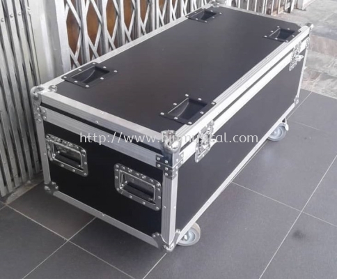 HDJ 310 Flightcase for Stage Light