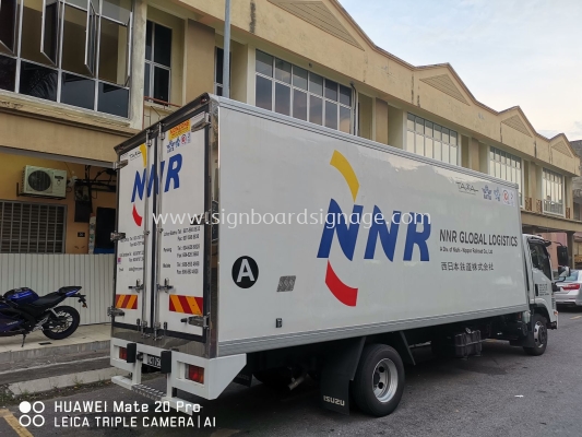 NNR GLOBAL LOGISTICS Truck sticker at KLIA