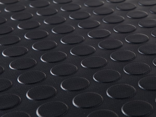 NEOPRENE RUBBER WITH STUD SIZE : 3MM THK x 1220MM x 10000MM