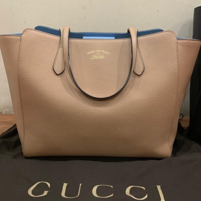 (SOLD) Gucci Full Leather Large Swing Shoulder Tote
