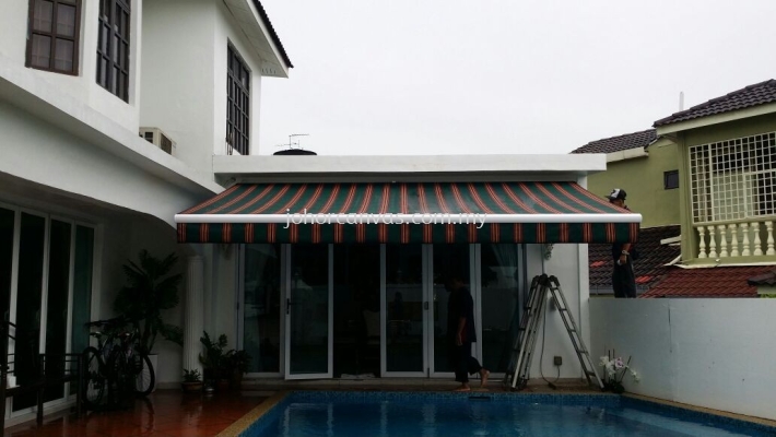 Retractable Awning 