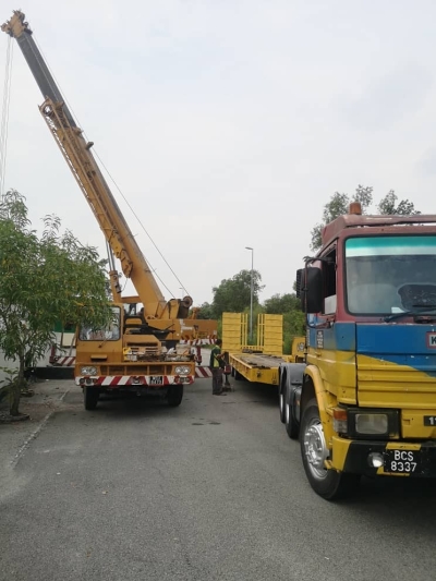 Supply 1 unit 1000kva & 500kva generator rental for construction work at Pahang