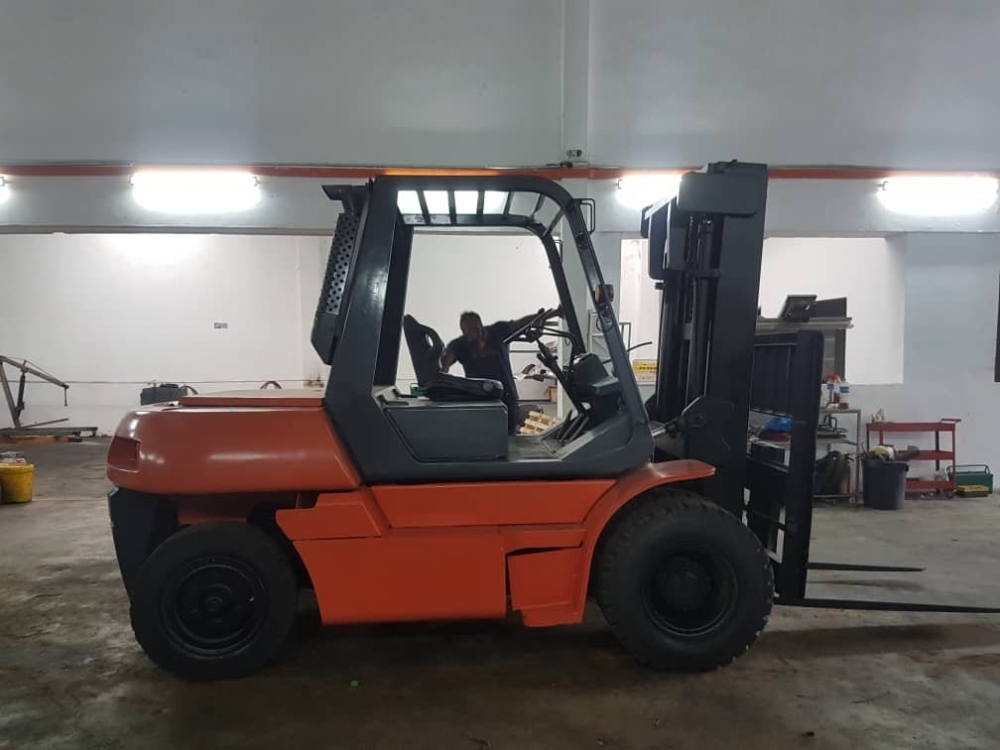 forklift rental in johor bahru