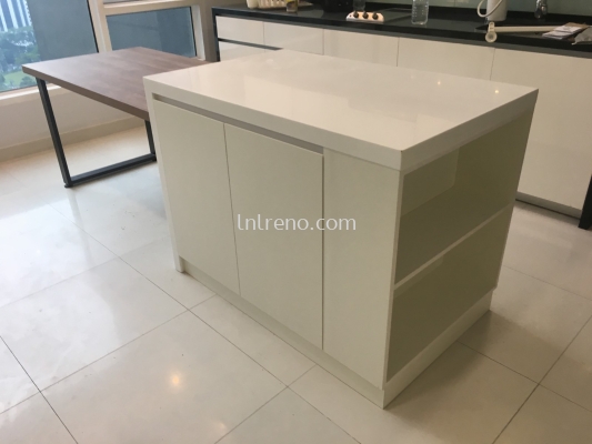 Kitchen cabinet island with solid top and dinner table