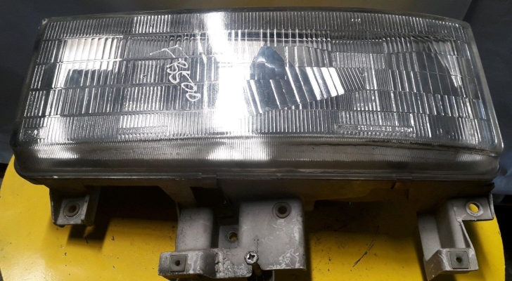 MITSUBISHI FB500 HEADLAMP