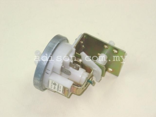 Code: 31704-3 Toshiba Pressure Switch