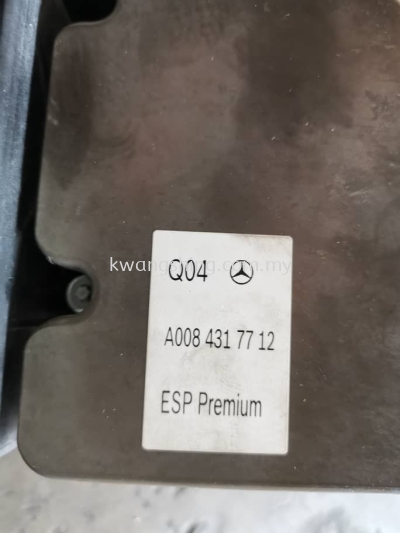 Benz W176 A200 ABS pump With series number