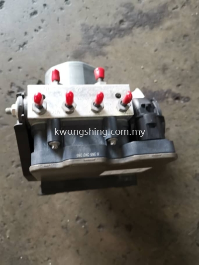 Benz W176 A200 ABS pump