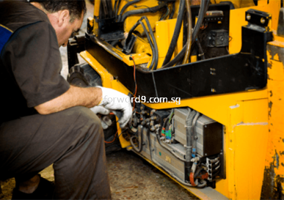 Forklift Repairing 