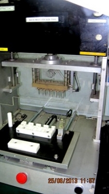 Heat Staking for Plastic Boss With J-Metal Clip Plotter Assy