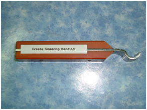 Grease Smearing Handtool