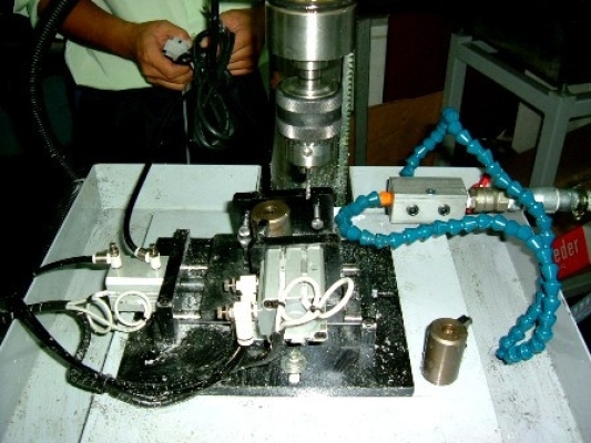 Semi Auto Tapping Process for Bicycle Component