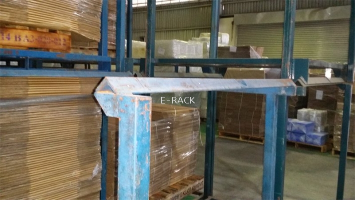 PALLET TAINNER 3