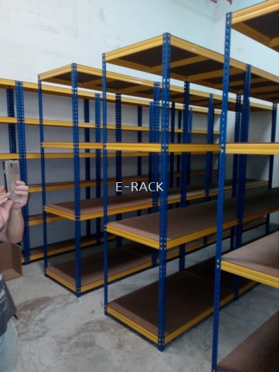 Boltless Racking System (18)