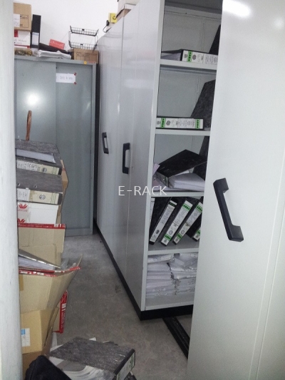 COMPACTOR CABINET 2