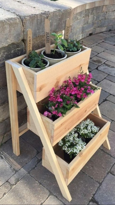 Ladder Flower Bed