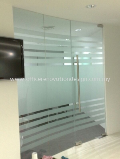 Tempered Glass Door