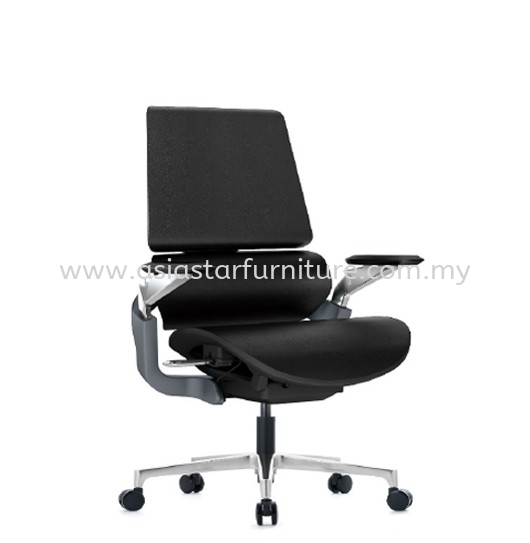 CARNATION MEDIUM BACK DIRECTOR CHAIR | LEATHER OFFICE CHAIR NILAI N.SEMBILAN