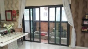  Sliding Door