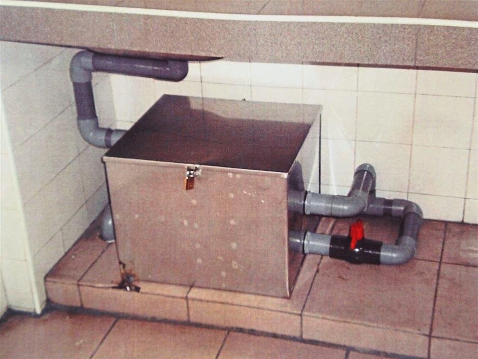Put more heat on grease trap law