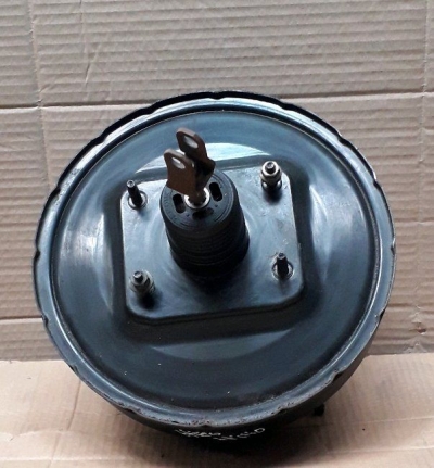 HINO 300 WU410 BRAKE BOOSTER