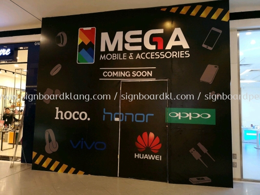 Mega Mobile Accessories Shopping Mall hoarding board at kota damansanra 