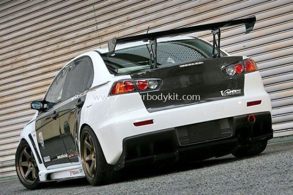 MITSUBISHI LANCER EX / INSPIRA VARIS GT WING 