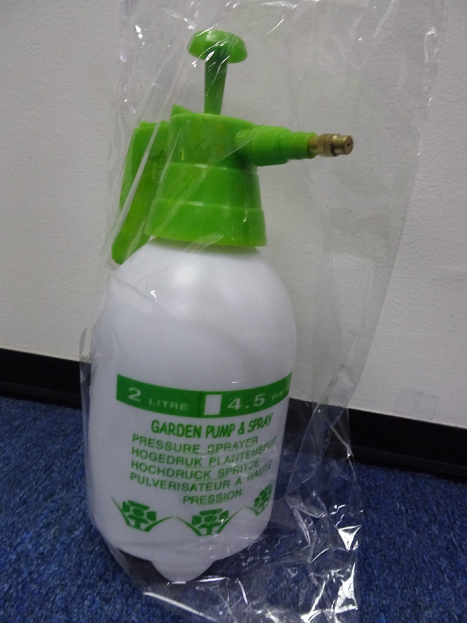 2.0 LITRE PLASTIC SPRAYER