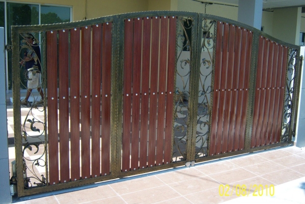 Reference Of Wrought Iron Aluminium Mixed Gate