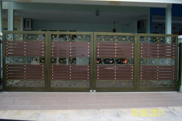 Reference Of Wrought Iron Aluminium Mixed Gate