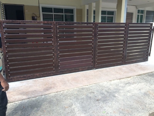 Rujukan Pintu Pagar Wrought Iron Campur Aluminium